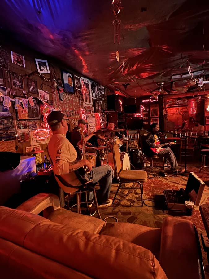 Clarksdale Red Lounge blues bar